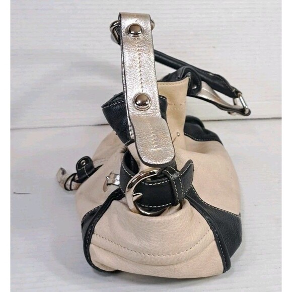 B. Makowsky Black White Lisbon BM6205 Leather Shoulder Bag 14x8x5 Purse 16" Drop - Picture 8 of 8